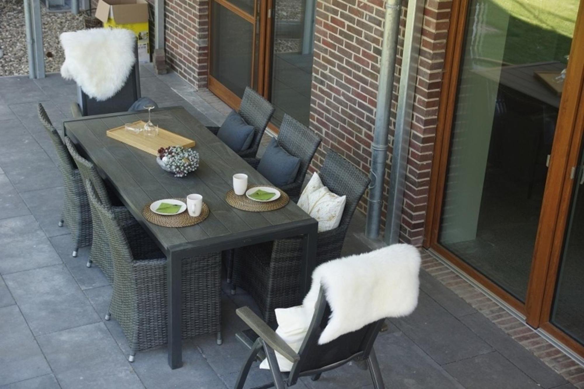 Traumkrone Ferienwohnungen - Wiesengruen Schortens Exterior foto